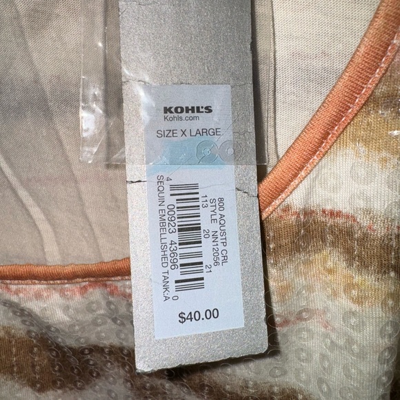 Apt 9 sequence top NWT - Picture 2 of 2